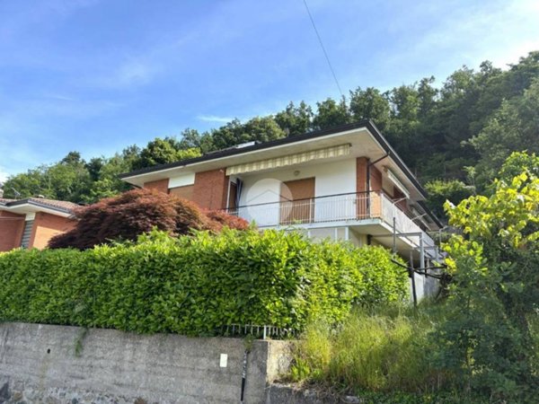 casa indipendente in vendita a Burolo