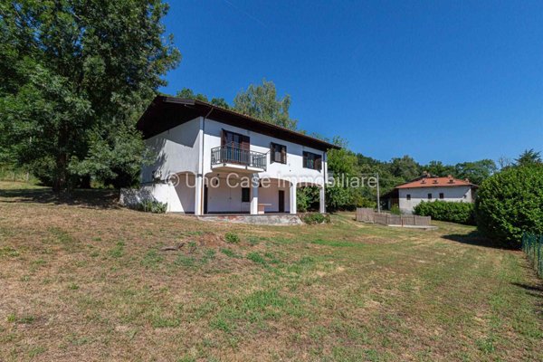 casa indipendente in vendita a Burolo