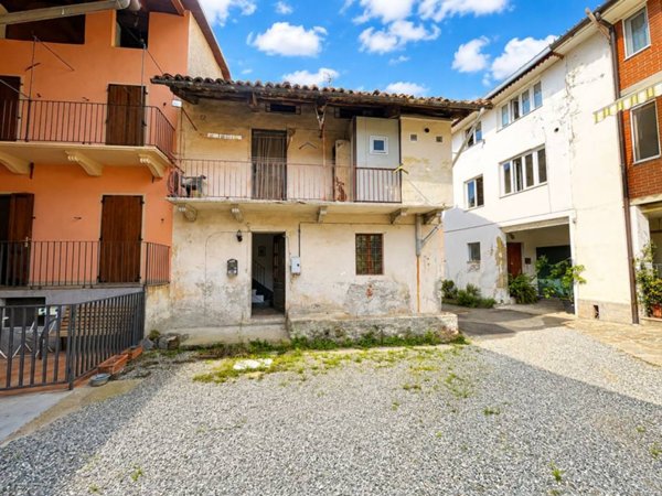 casa indipendente in vendita a Burolo