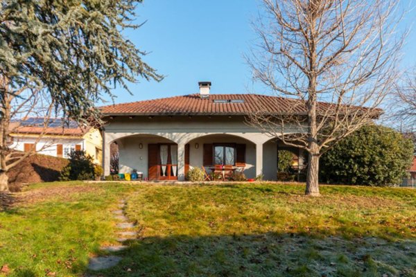casa indipendente in vendita a Busano