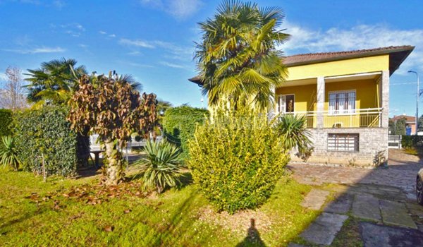 casa indipendente in vendita a Busano