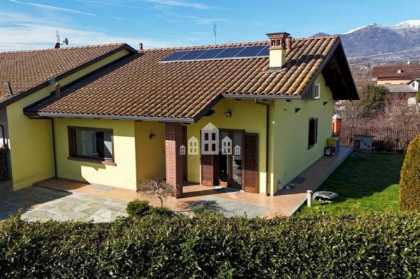 casa indipendente in vendita a Busano