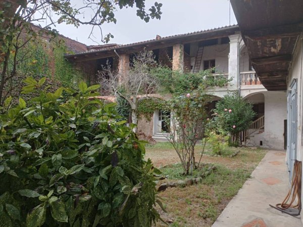 casa indipendente in vendita a Busano