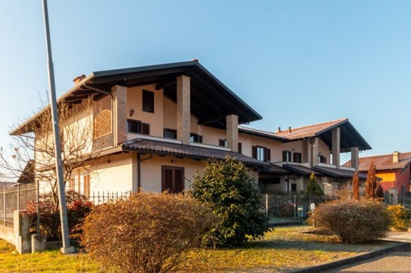 casa semindipendente in vendita a Busano