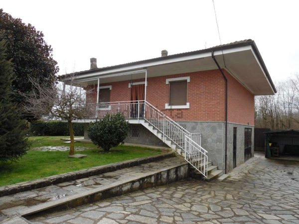 casa indipendente in vendita a Busano