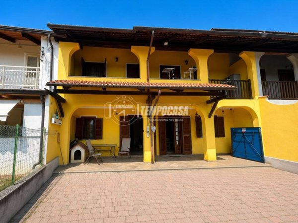 casa indipendente in vendita a Busano