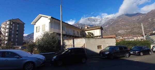 esavano in vendita a Bussoleno