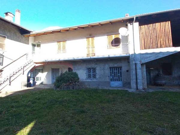 casa indipendente in vendita a Bussoleno