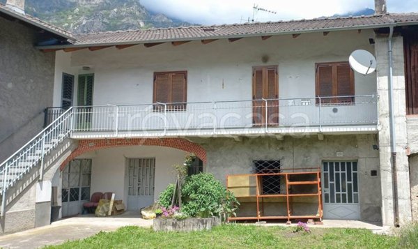 casa indipendente in vendita a Bussoleno