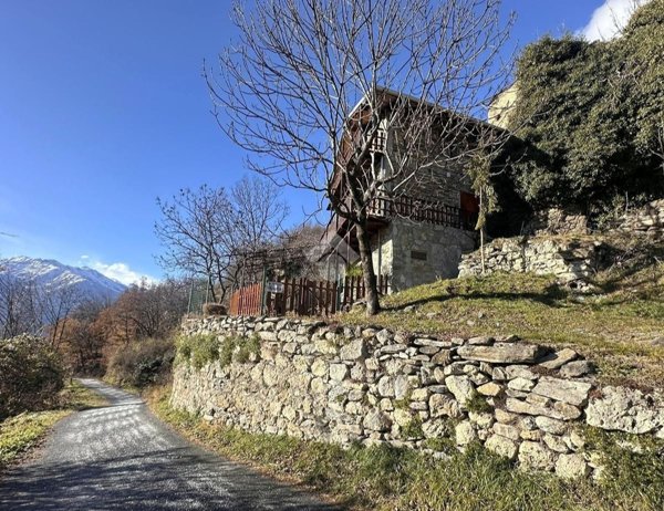 casa indipendente in vendita a Bussoleno