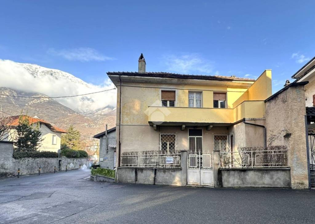 casa semindipendente in vendita a Bussoleno