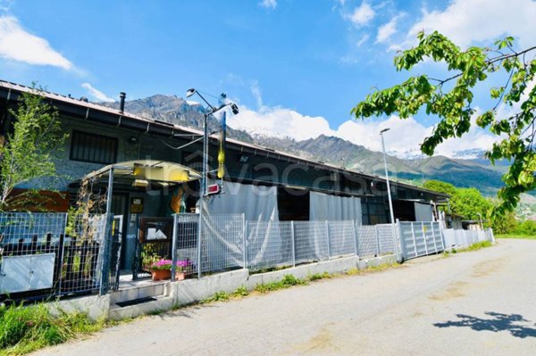 locale commerciale in vendita a Bussoleno in zona Foresto