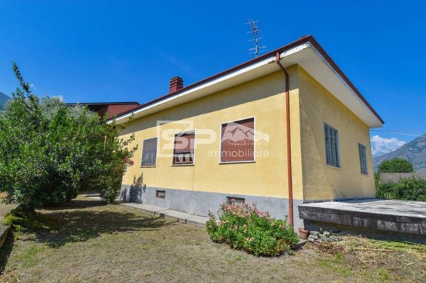 casa indipendente in vendita a Bussoleno