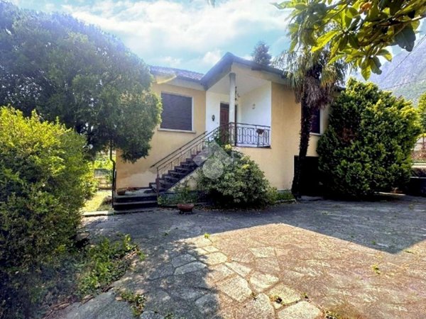 casa indipendente in vendita a Bussoleno