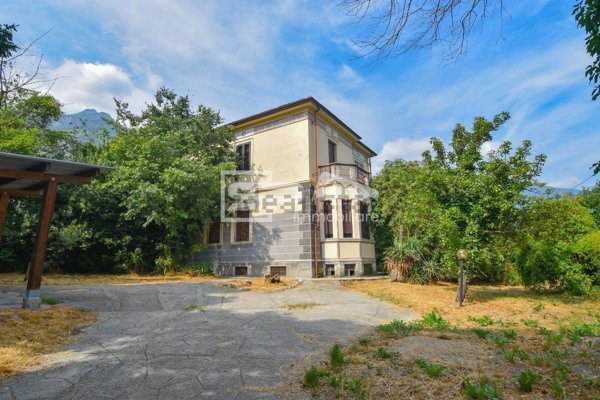 casa indipendente in vendita a Bussoleno