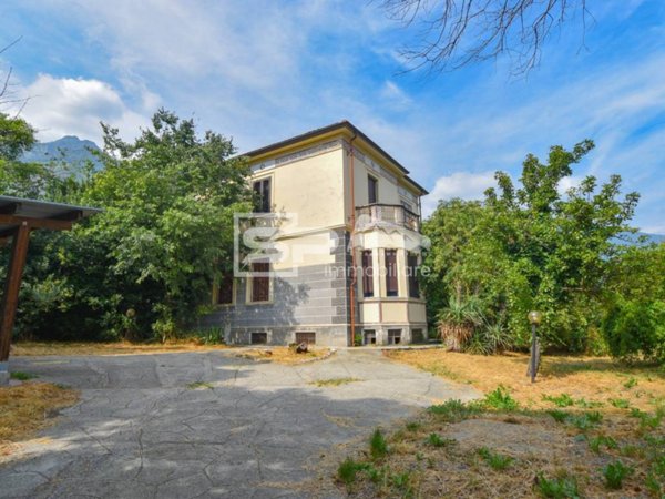 casa indipendente in vendita a Bussoleno