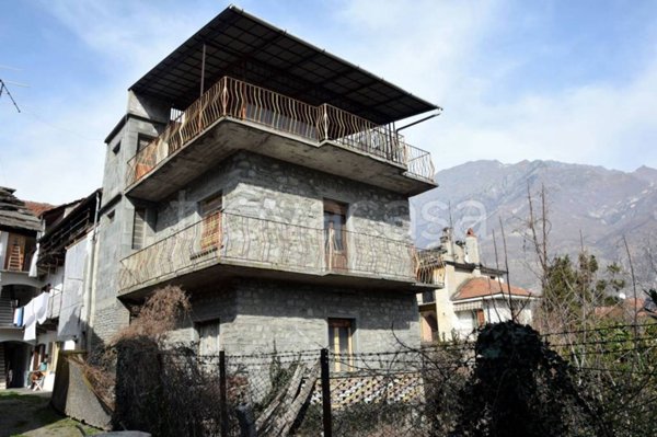 casa indipendente in vendita a Bussoleno