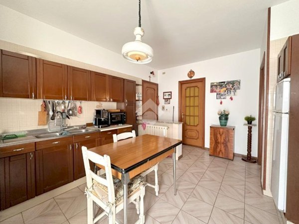 casa semindipendente in vendita a Bussoleno in zona Foresto