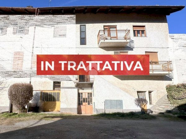casa semindipendente in vendita a Bussoleno in zona Foresto