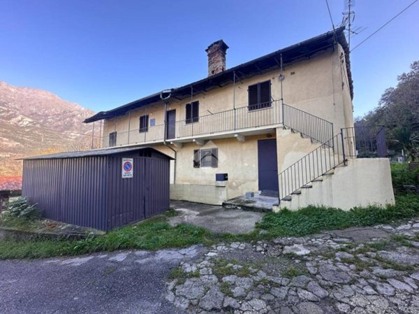 casa indipendente in vendita a Bussoleno