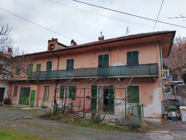 casa indipendente in vendita a Bussoleno