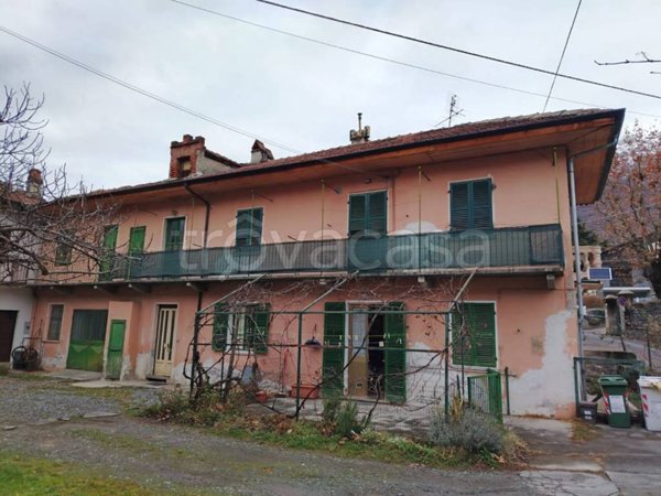 casa indipendente in vendita a Bussoleno