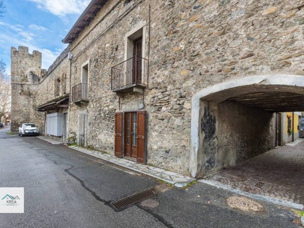 locale commerciale in vendita a Bussoleno