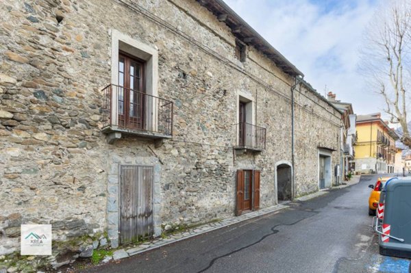 locale commerciale in vendita a Bussoleno