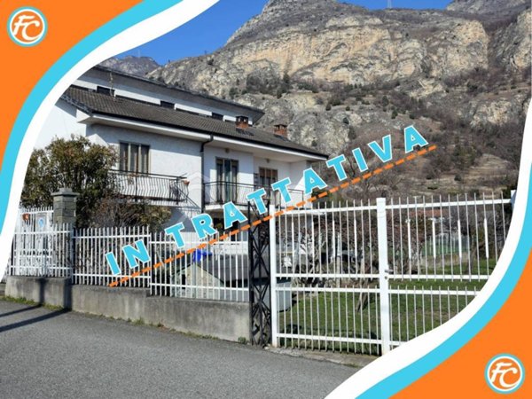 casa indipendente in vendita a Bussoleno in zona Foresto