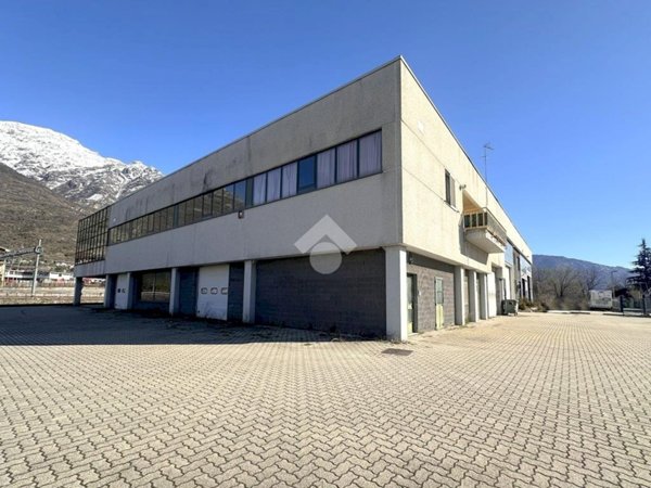 locale di sgombero in vendita a Bussoleno