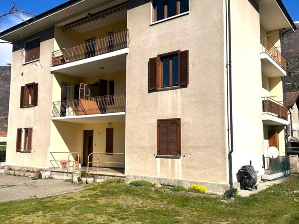 casa indipendente in vendita a Bussoleno