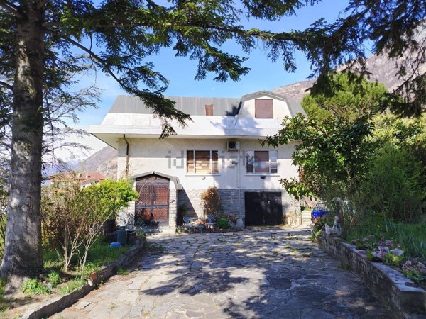 casa indipendente in vendita a Bussoleno