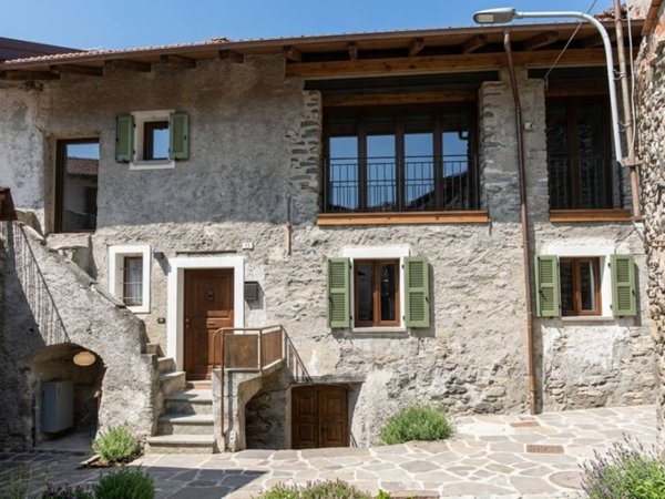 casa indipendente in vendita a Bussoleno in zona Foresto