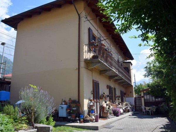 casa indipendente in vendita a Bussoleno in zona Argiassera