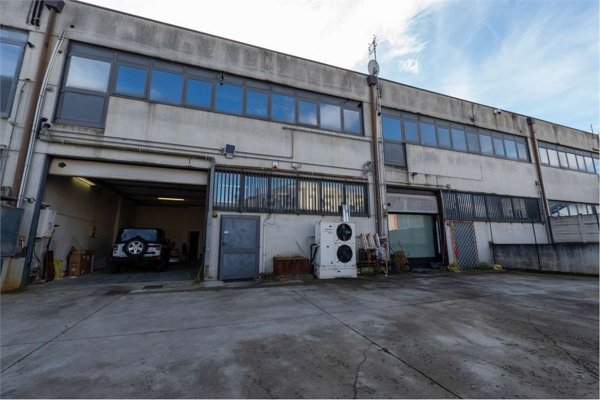 locale di sgombero in vendita a Buttigliera Alta