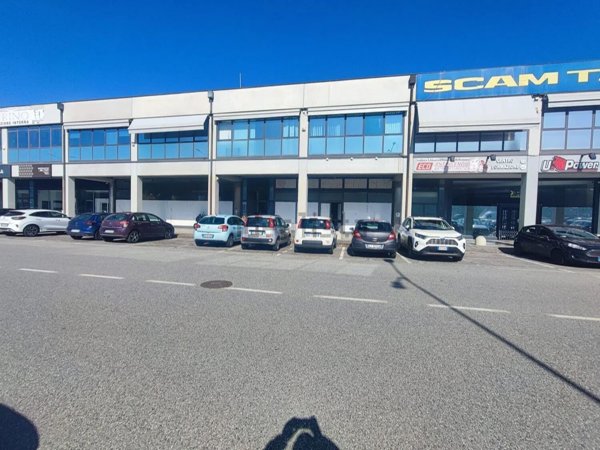 capannone in vendita a Buttigliera Alta in zona Ferriera