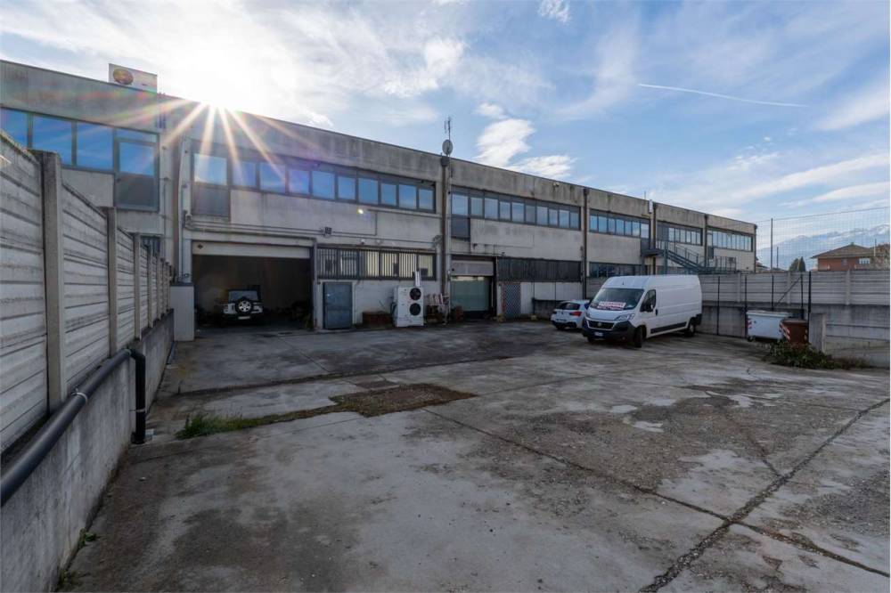 locale di sgombero in vendita a Buttigliera Alta