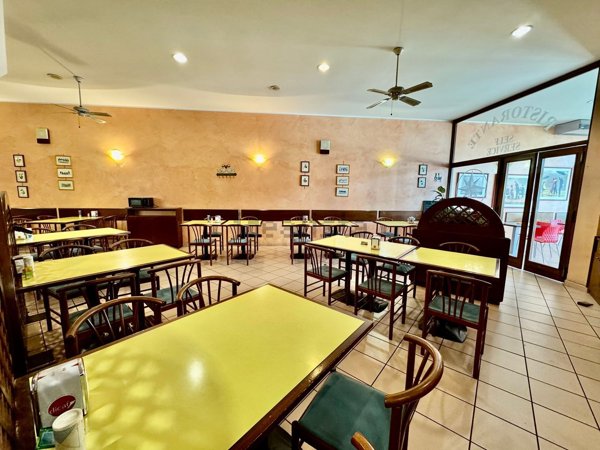 locale commerciale in vendita a Buttigliera Alta in zona Ferriera