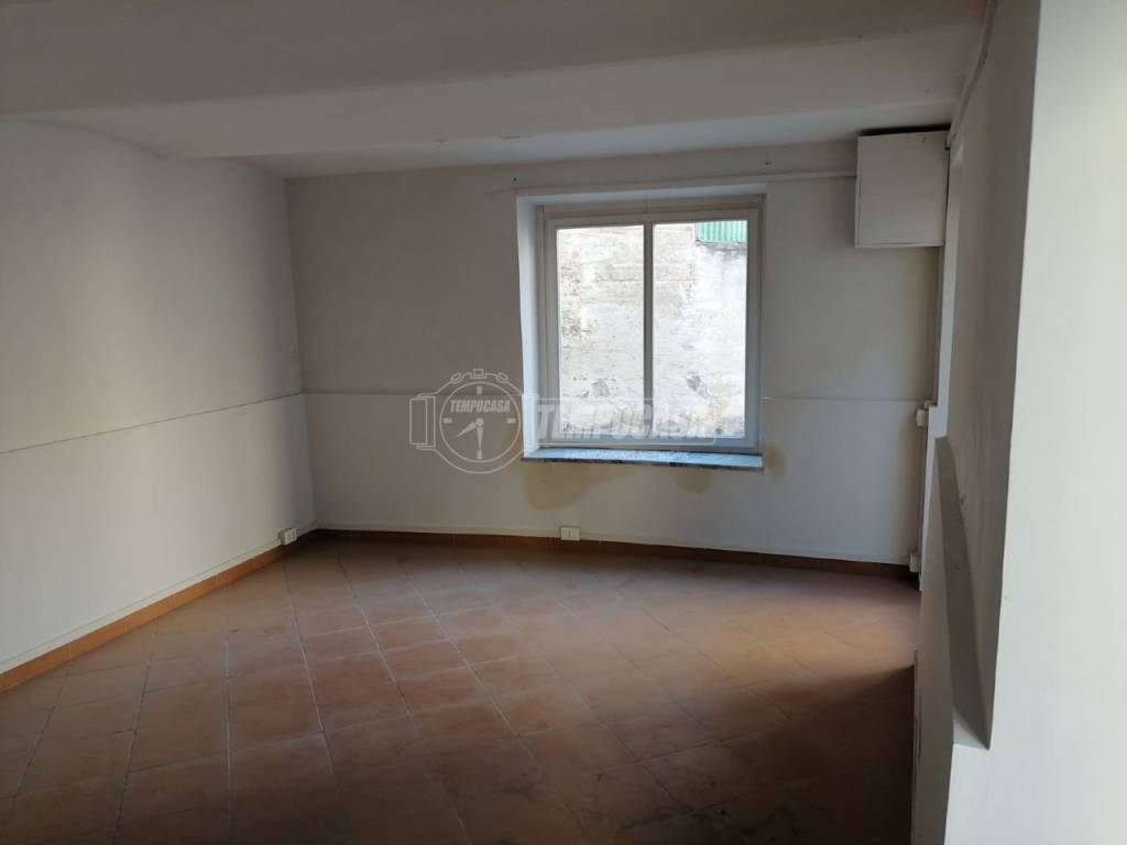 negozio in vendita a Buttigliera Alta