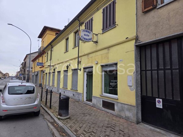 negozio in vendita a Buttigliera Alta in zona Ferriera