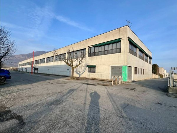 capannone in vendita a Buttigliera Alta in zona Ferriera