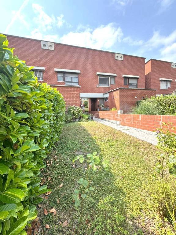 casa indipendente in vendita a Buttigliera Alta in zona Ferriera