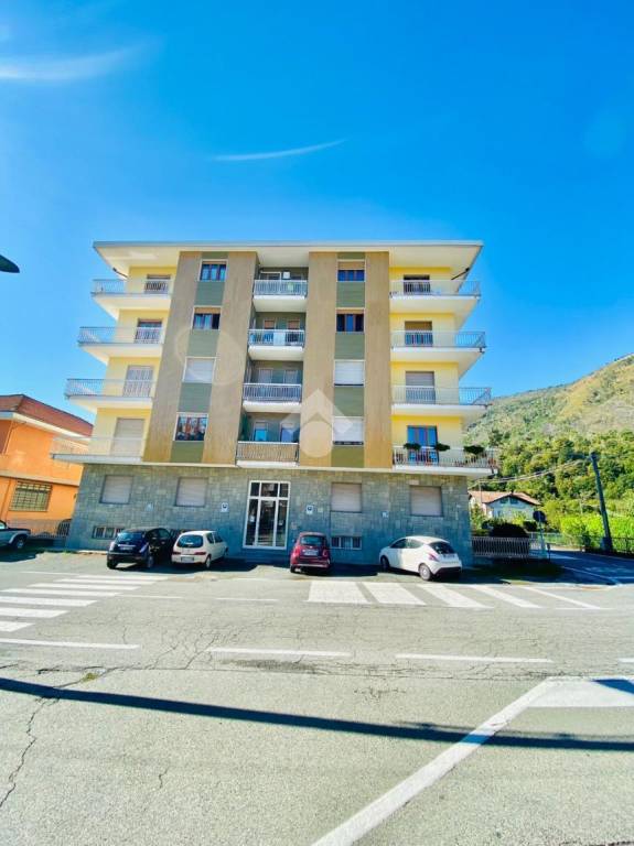 appartamento in vendita a Cafasse in zona Monasterolo
