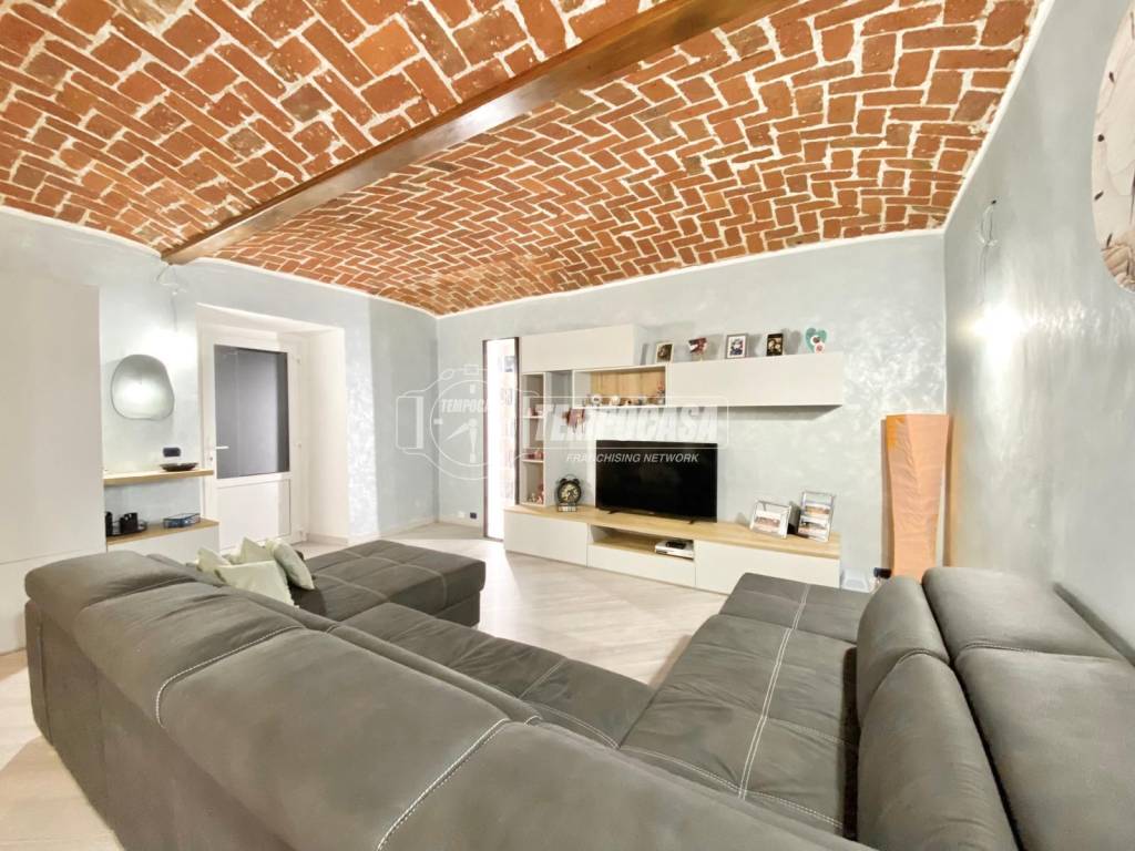 casa indipendente in vendita a Cafasse in zona Monasterolo