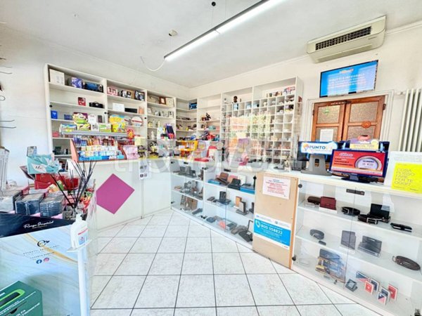 negozio in vendita a Cafasse