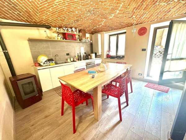 casa semindipendente in vendita a Cafasse in zona Monasterolo