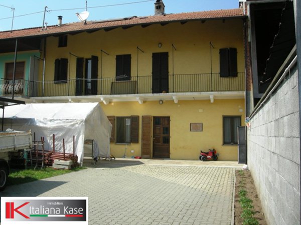 casa indipendente in vendita a Caluso in zona Rodallo