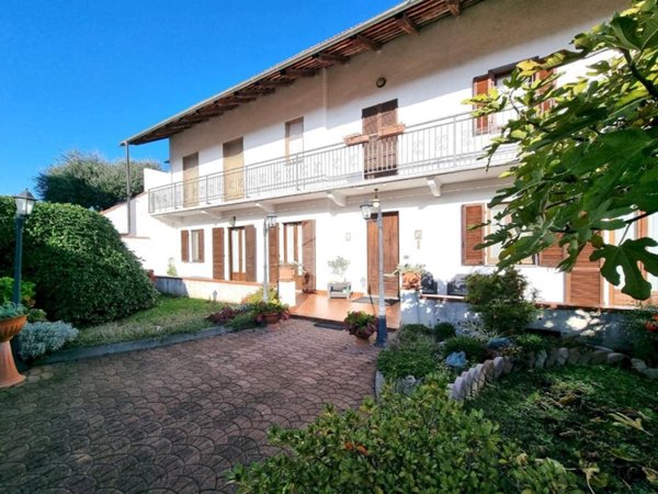 casa indipendente in vendita a Caluso in zona Arè
