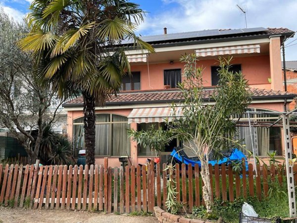 casa indipendente in vendita a Caluso in zona Rodallo