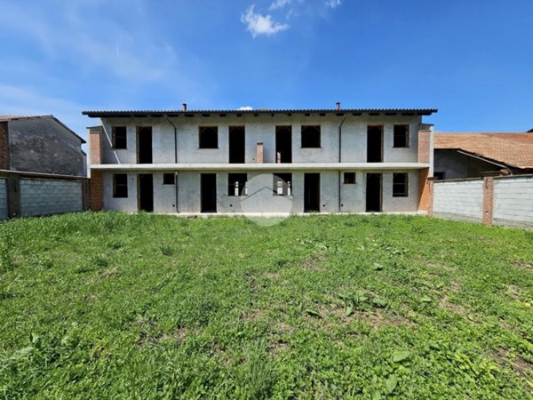 casa indipendente in vendita a Caluso in zona Vallo